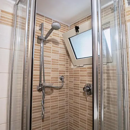 Lungomare Apartamento *